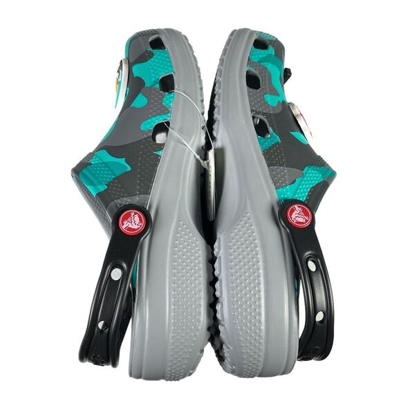 Disney Parks Star Wars The Mandalorian Crocs Unisex W8 M6 Camo Clogs Jibbitz NEW - Picture 8 of 16